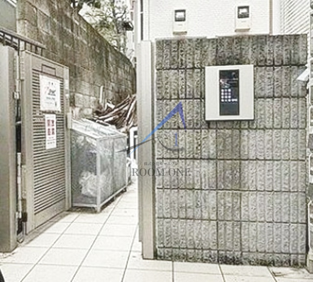 サークルハウス太子堂のエントランス|エントランスです。