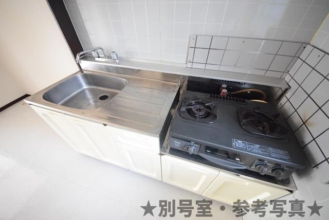 ロイヤルハイツ磯子のキッチン