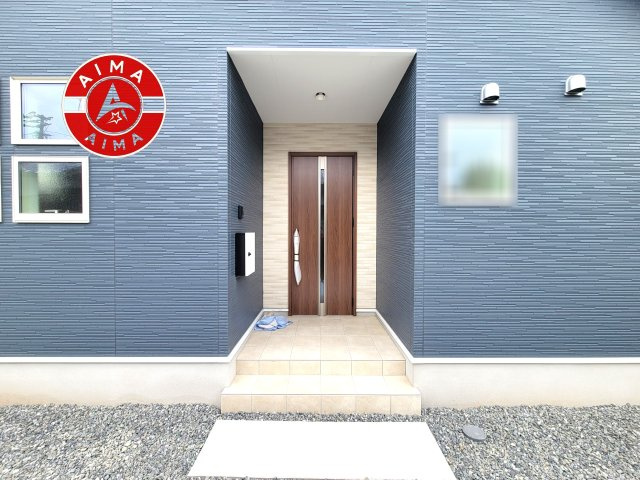 春日市下白水北5丁目第1-1棟（1号棟）の玄関|おでかけの時も帰った時も、「我が家」を最初に感じでもらえる素敵な空間に。