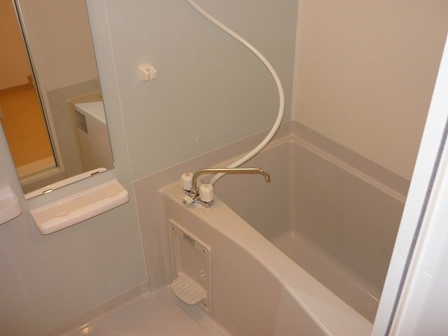 プリマヴェーラ　大原の浴室|コンパクトで使いやすいお風呂です