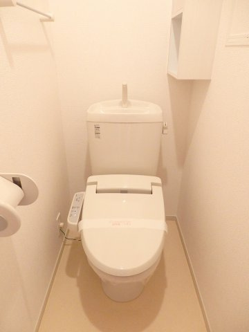 ノーブル　川内　Ⅲ番館のトイレ|落ち着いた色調のトイレです