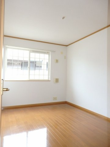 カルムメゾンの内装|明るい室内です