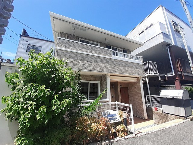 ココミニヨンの外観|外観は落ち着いています