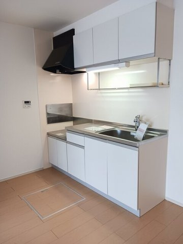 ウエストヒルズⅠのキッチン|コンパクトなキッチンで掃除もラクラク