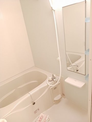 ウエストヒルズⅠの浴室|お風呂で日々の疲れを落としましょう