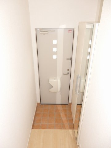 パルハーモニーⅡの玄関|落ち着いた玄関です