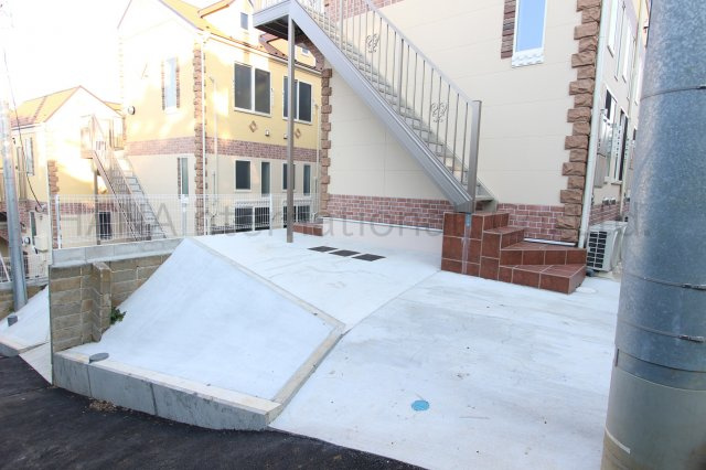 ユナイト星川ジェフリーのエントランス