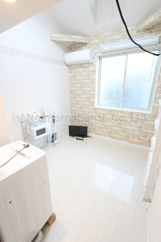 ユナイト星川ジェフリーの居間・リビング