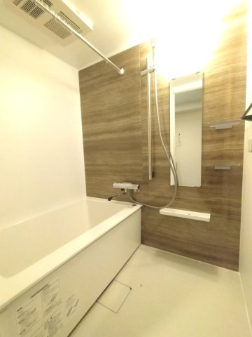 尼崎久々知ハウスの浴室