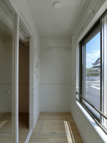 アースメゾンの玄関