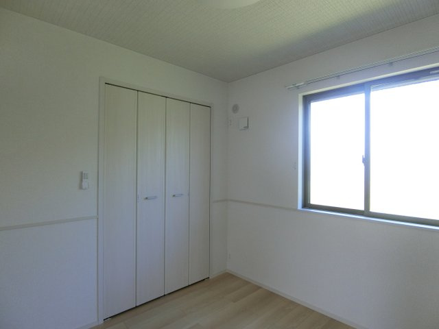 アースメゾンの洋室