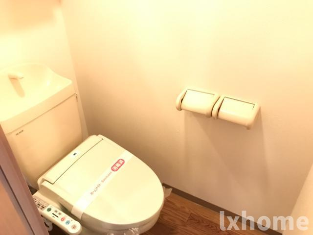 ラディアントのトイレ|清潔感のあるトイレです