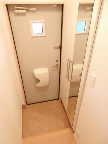 ノーブル　川内　Ⅲ番館の玄関|玄関