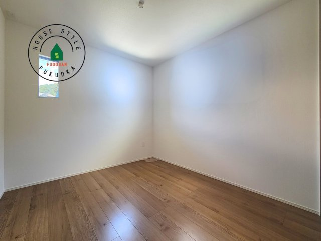 糟屋郡宇美町とびたけ3丁目第2-1棟（1号棟）の内観：施工例|主寝室には収納力に優れたクローゼットがありますので、お部屋もすっきり片付きます。