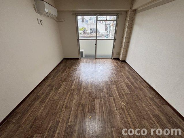 グローリー尚徳の居間・リビング