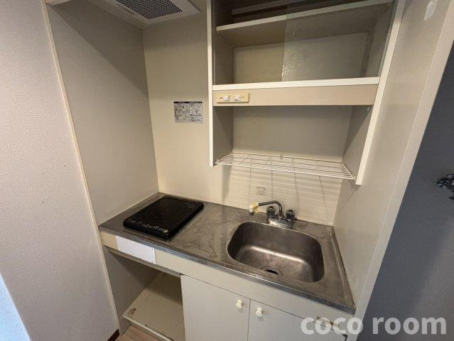 グローリー尚徳の居間・リビング