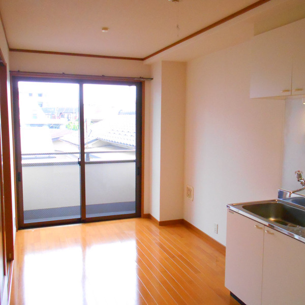 橋本ビルの居間・リビング|同一仕様