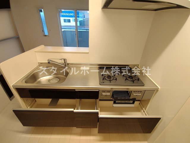 セジュール潮崎のキッチン|お料理しやすいキッチンです