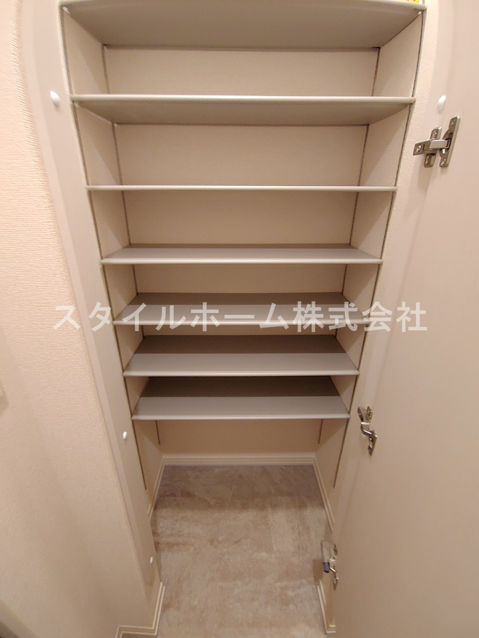 セジュール潮崎の玄関|ゆったりとした玄関です