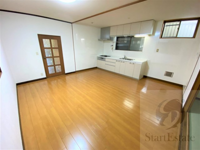 【居間・リビング】 | 阿倍野区天王寺町北3丁目 貸家