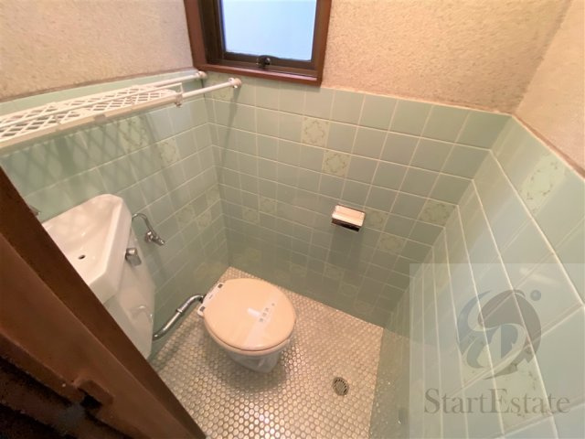 【トイレ】 | 阿倍野区天王寺町北3丁目 貸家 | 2階部分トイレ