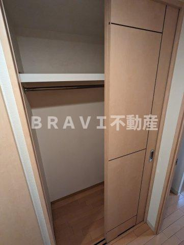 レジュールアッシュ長堀通南 BRAVI不動産の収納