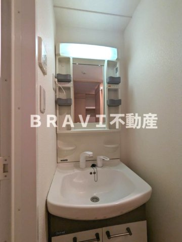 レジュールアッシュ長堀通南 BRAVI不動産の独立洗面台