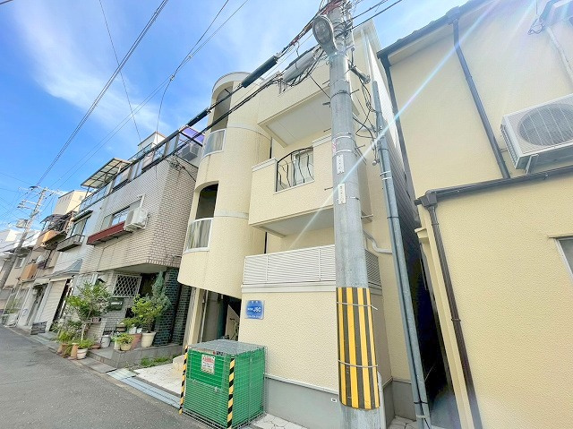 メゾンエリー1の外観