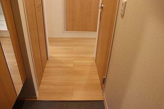 キャッスル上野の玄関