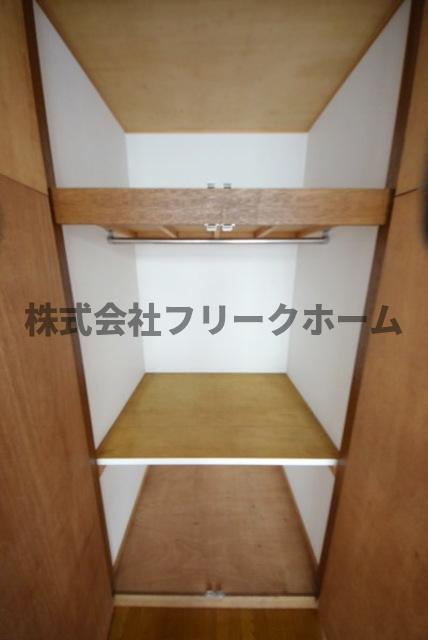 三鷹市井の頭１丁目のアパートの収納