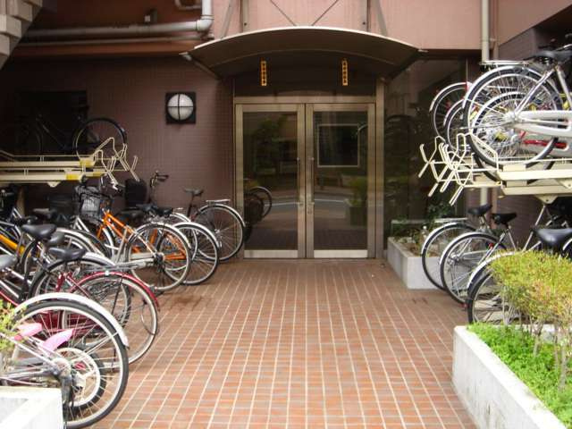 ウイングス・ハイ亀戸のエントランス