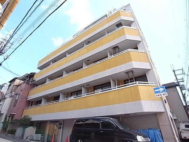 クロワートル二宮の外観