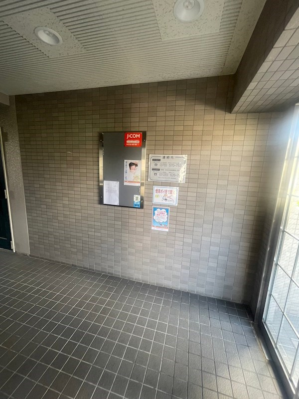 コート宮北のロビー