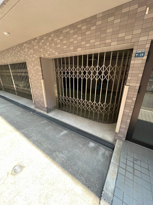 三雄ビルトの外観
