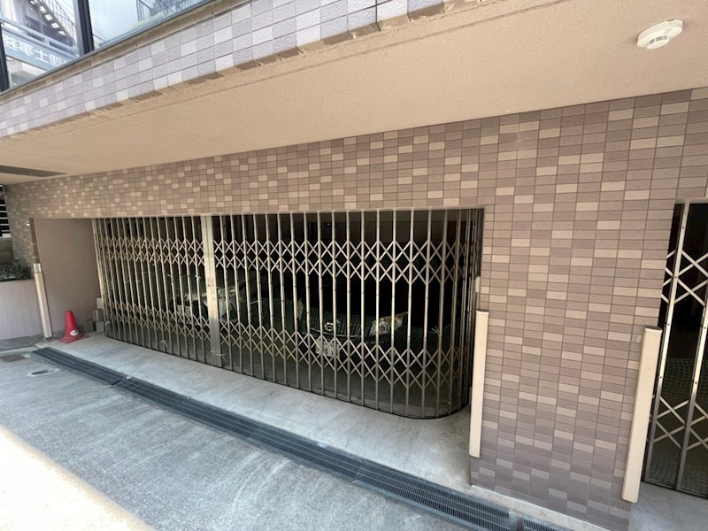 三雄ビルトの外観