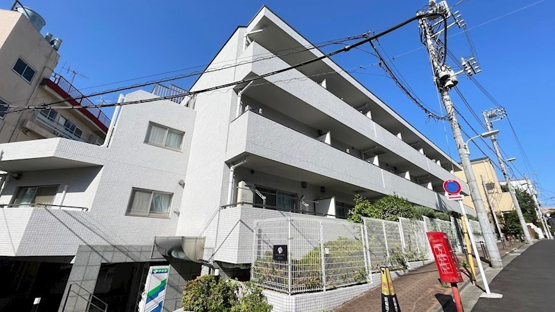 コンフォリア目黒長者丸の外観