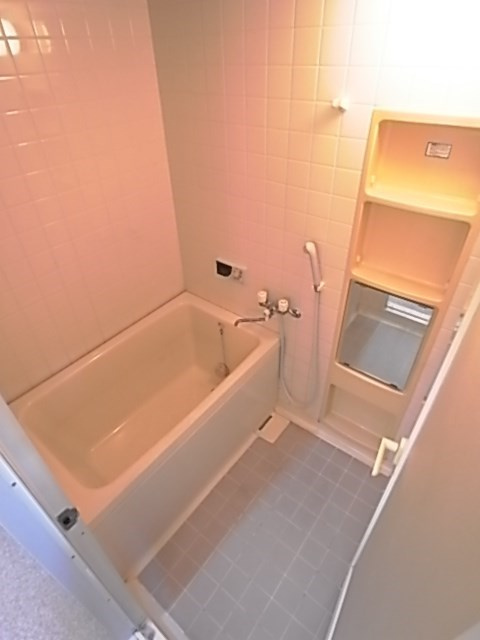 ジュエルコート甲子園口Ⅱの浴室