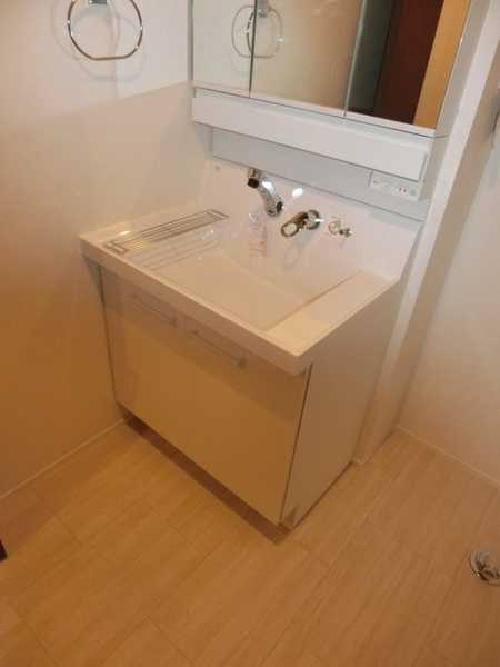 ジョカットロ蔵前の独立洗面台