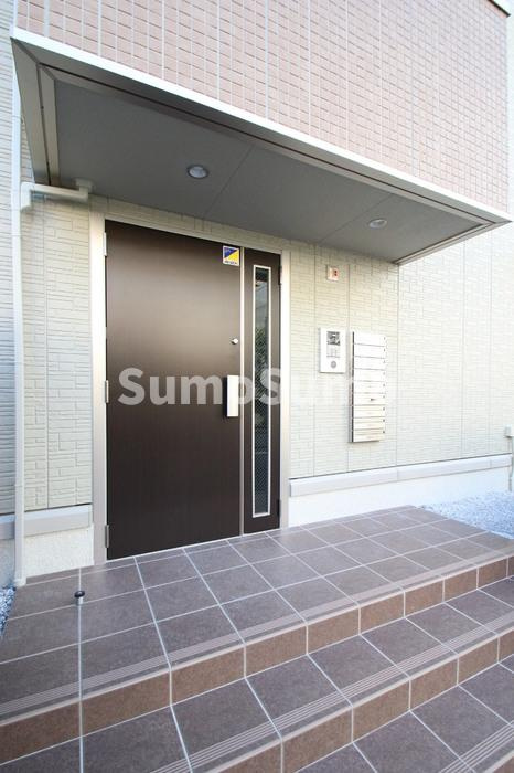 D-room別府駅前のエントランス