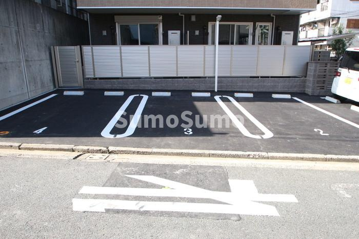 D-room別府駅前の駐車場