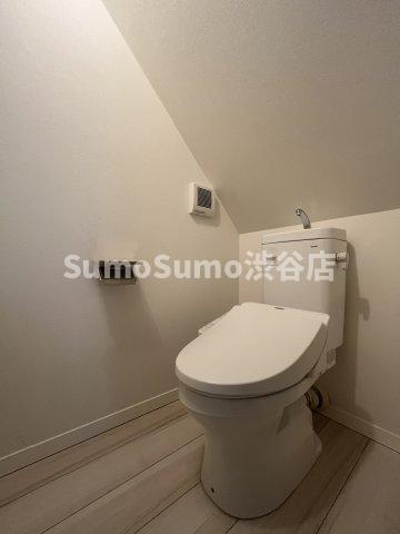 ホークパレス中目黒のトイレ|落ち着いた色調のトイレです