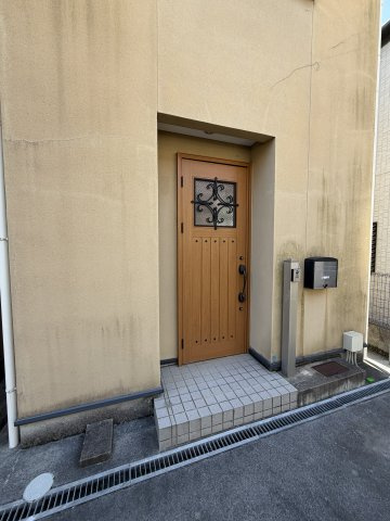 サンハウス　A棟の玄関