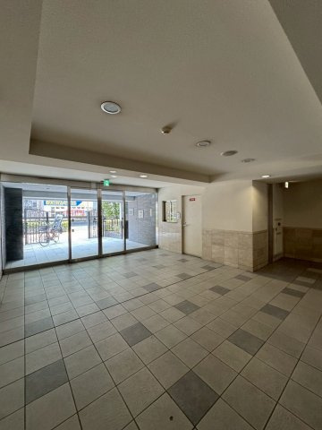 グレンパーク兵庫駅前のロビー