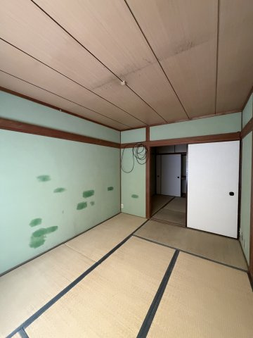 観音山ハイツ東棟の和室