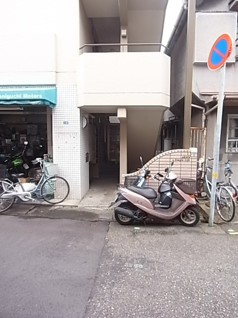 シンプルライフ荒田の外観