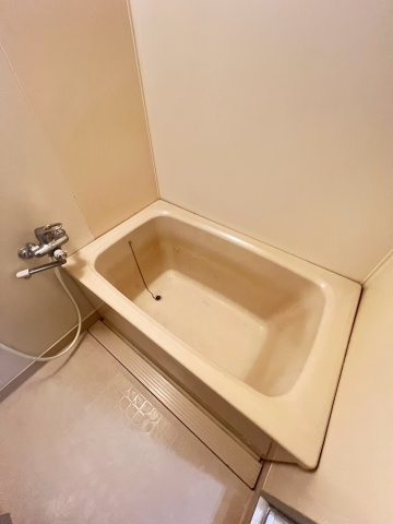 ロイヤル西宮北口の浴室