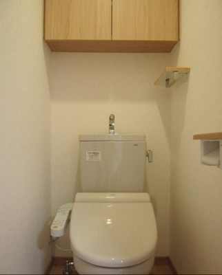 【トイレ】 | ルーブル中野本町 | 温水洗浄便座。