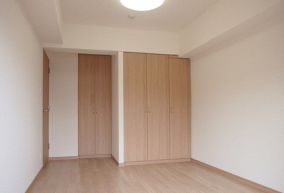 【寝室】 | ルーブル中野本町 | きれいなフローリング。