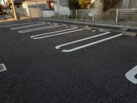 駐車場があるので、車を買う予定の方も安心です
