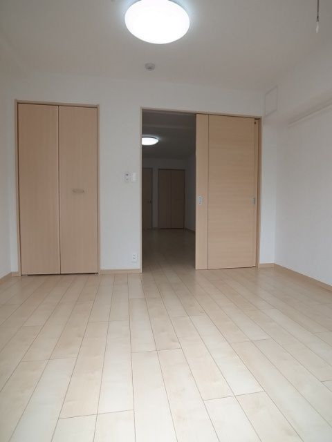 プルミエール秋葉原の洋室